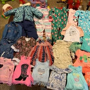 39 piece lot 2T girl clothes